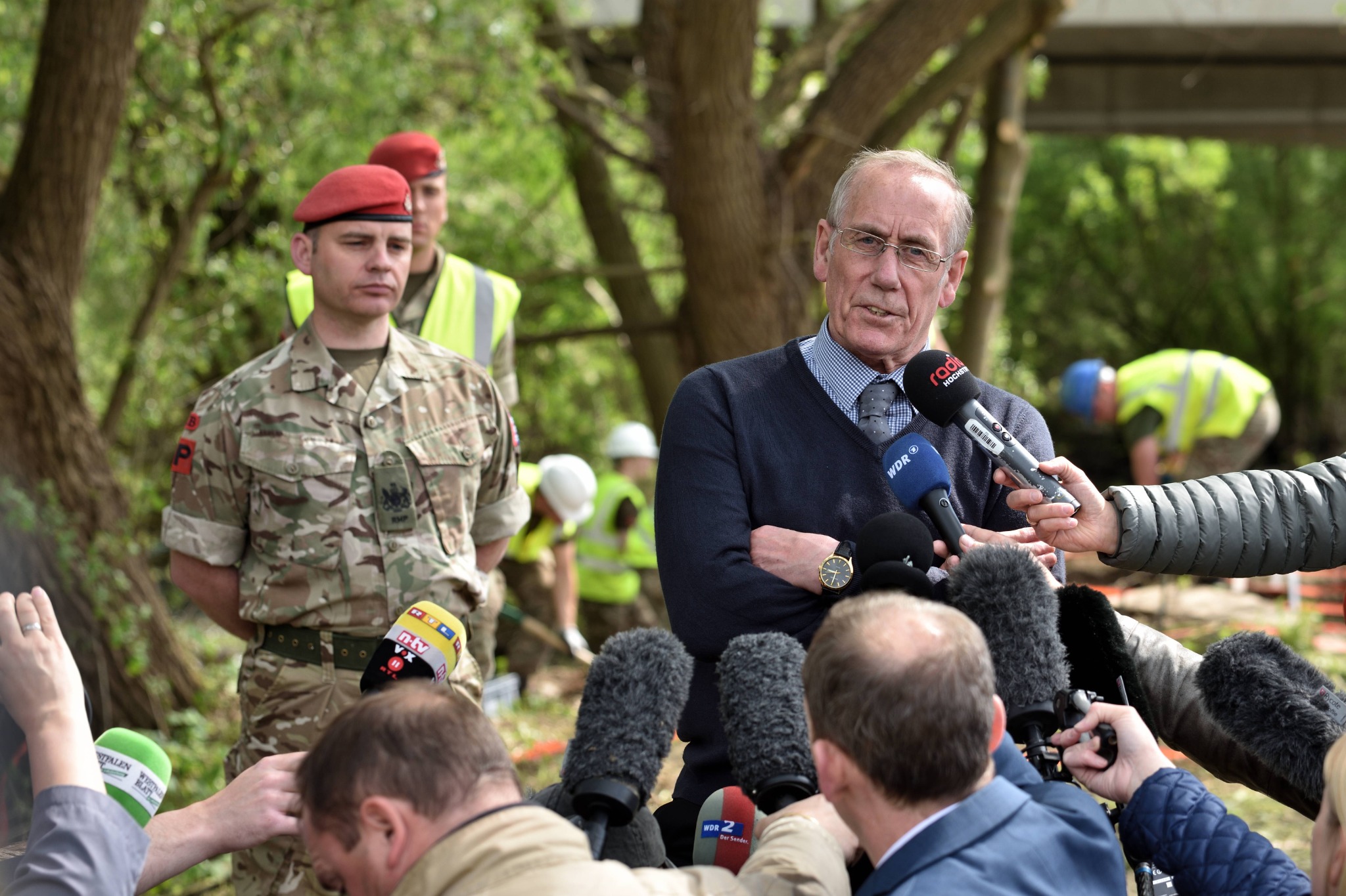 Ritchie Lee speaking to the press during the 2018 River Alme search
